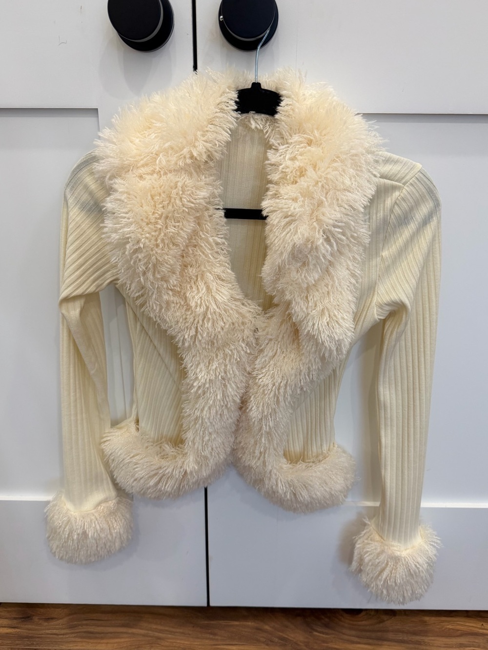 Furry Trim Ivory Zip-Up Jacket NWOT - Picture 6 of 10